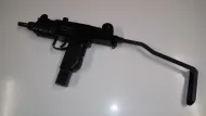 Uzi Airsoft CO2 6mm BB Machine Pistol. Full Auto. Blowback.